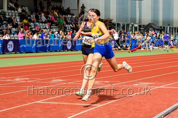 Age25SAT-915546 - Track Female Set One