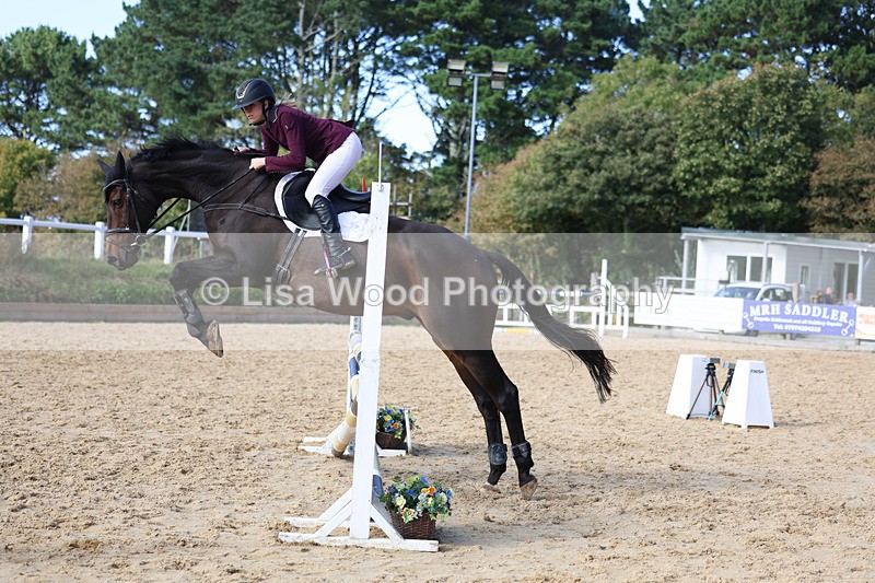 3E7A5392 - Class 10: 90cm open