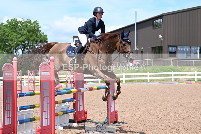 240619A-142108-00552 - Cls 4 Snr Newcomers and 1.10m Open