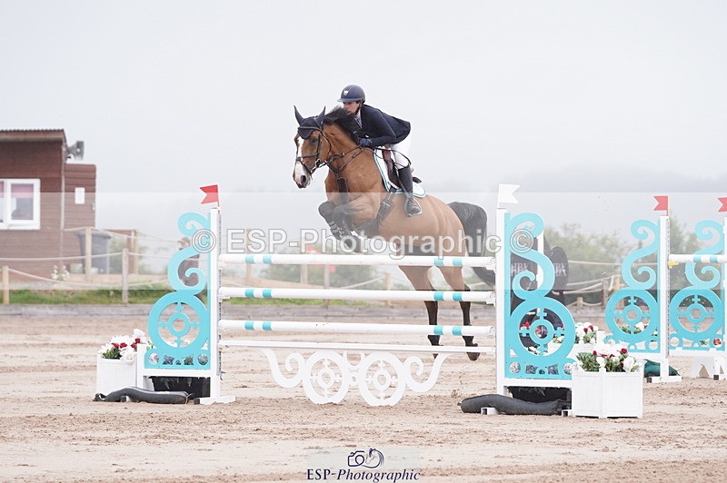 240720A-095912-13975 - Cls 3, 3 Star Small Tour 1.40m