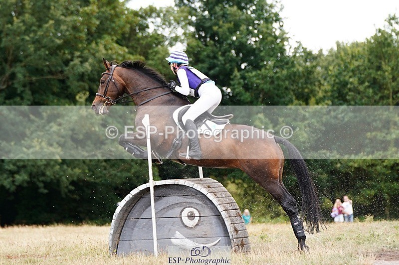 250803A-123544-13051 - M-553-Beatrice.Hayman-Joyce-ICONIC