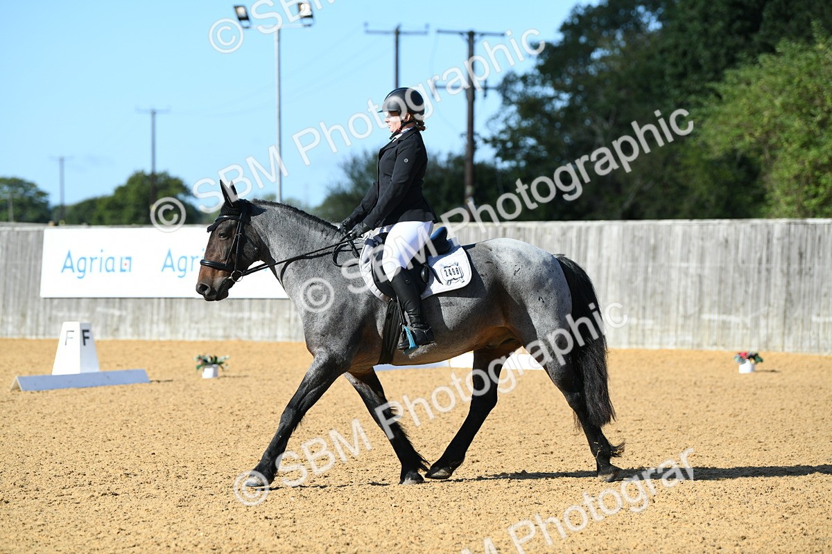 SBM_02327 - D7 Small Tour Championship Prelim 1