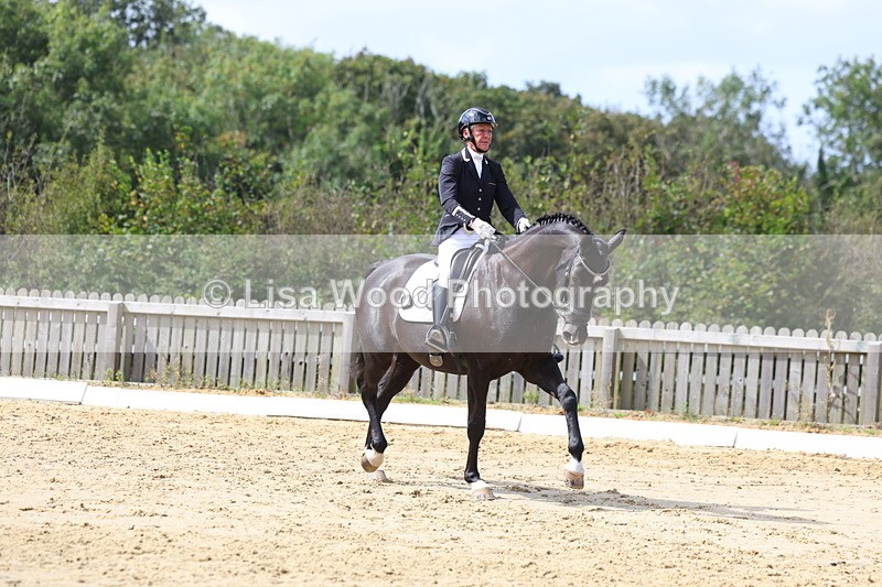 3E7A3807 - Class 8: Novice 6 Section A Championship