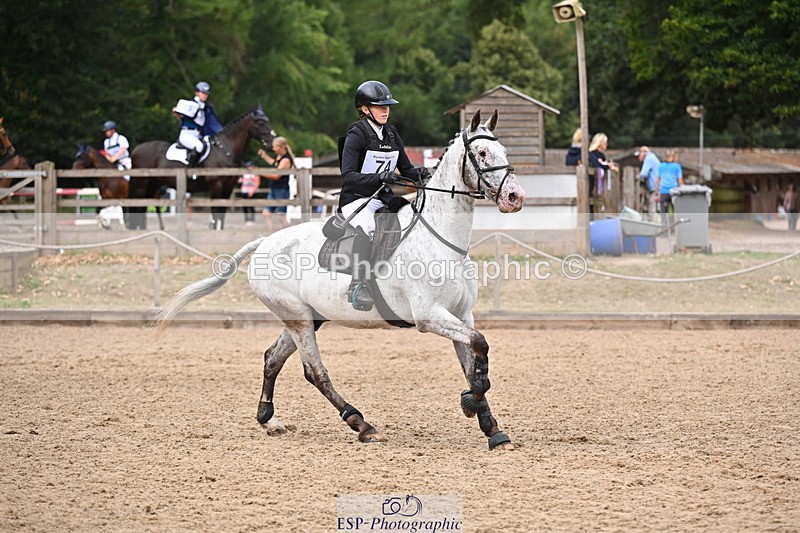 250802A-112210-02523 - B-074-Elise.Washer-MENELAUS