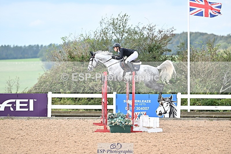 241004A-122744-01831 - Fri 09 95cm Amateur Quals