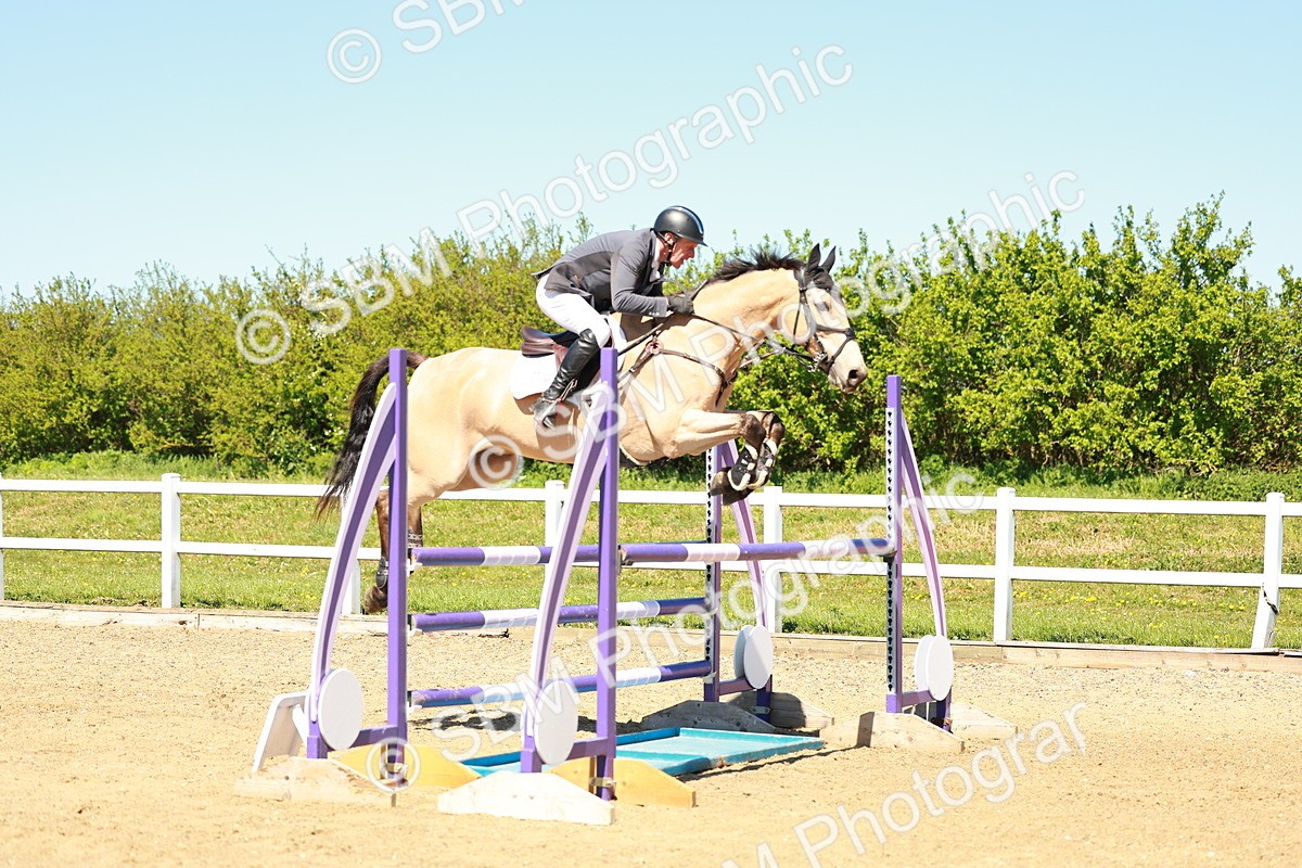SBM_001208 - Class 4 - Senior Newcomers 1.10m