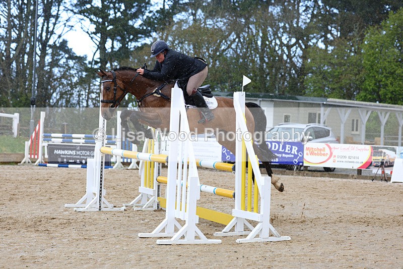 3E7A1568 - Class 6: Senior 1.05m