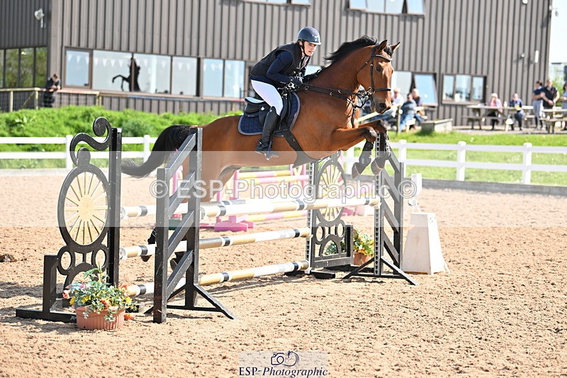 240509A-100529-00351 - Cls 1 British Novice and 90cm Open