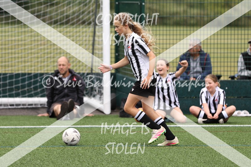 1DX31228 - Sat 6th U12 Girls