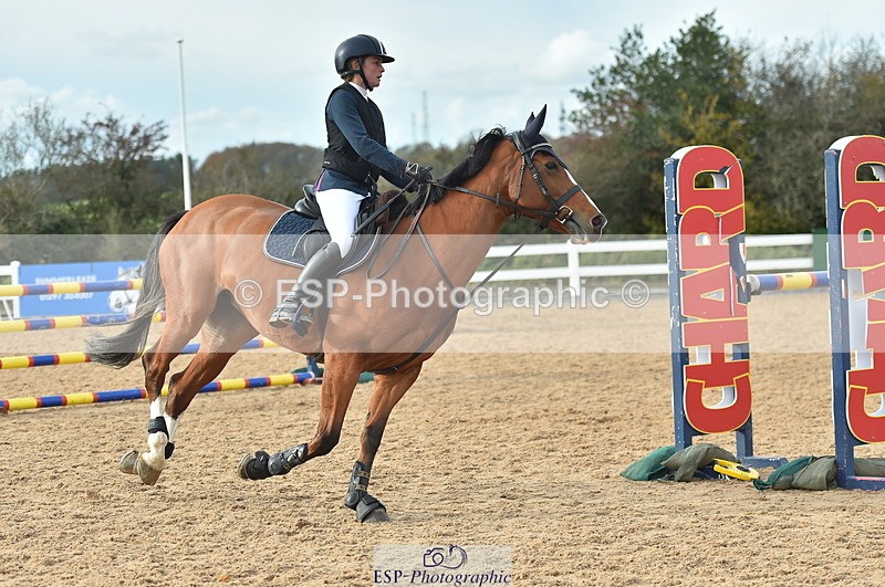 231111A-130536-02040 - Cls 12 Newcomers & 1.10m Open