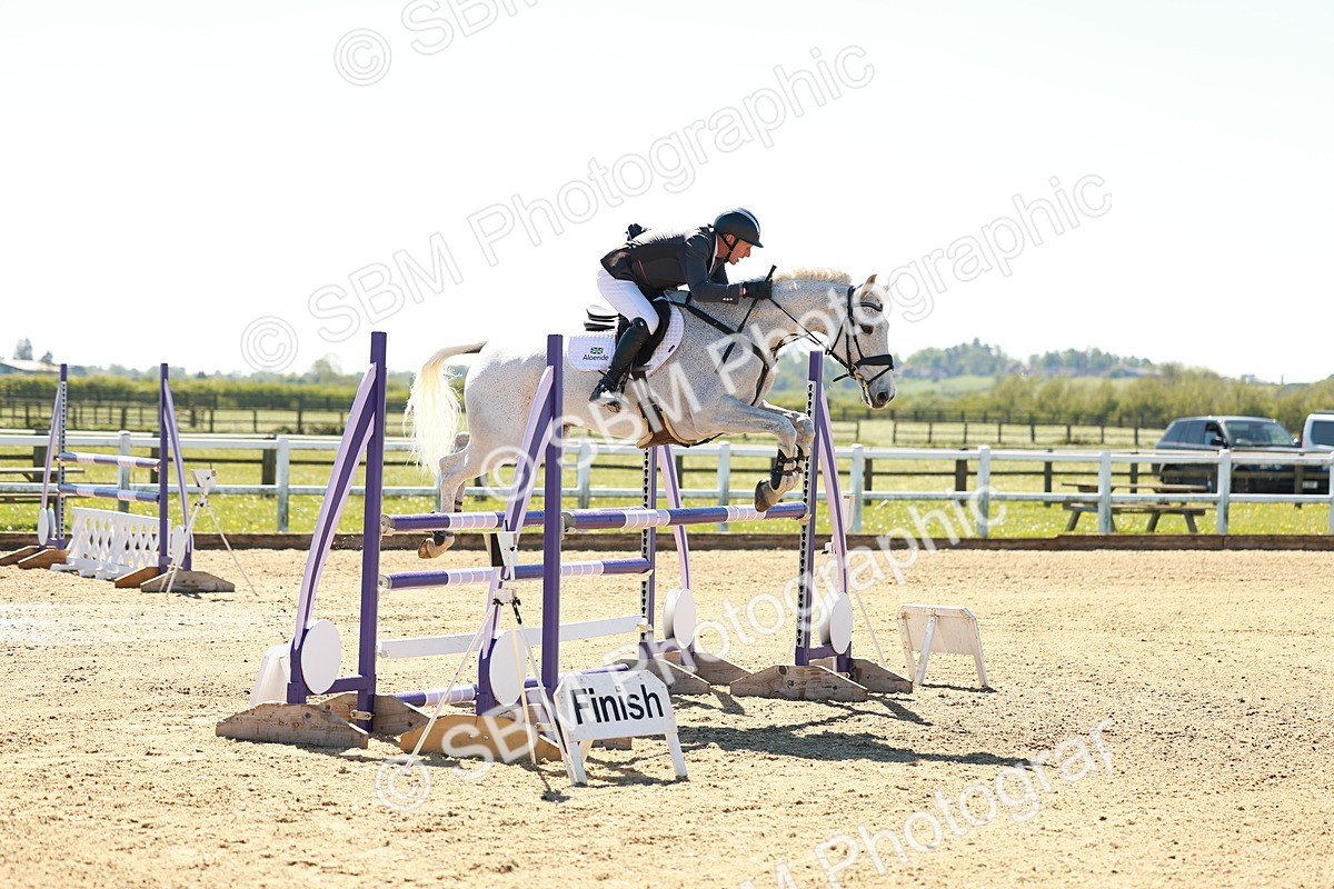 SBM_001514 - Class 5 - Senior Foxhunter - 1.20m