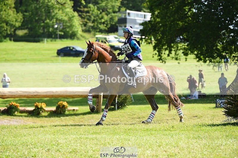 230527-100044-08472 - 208-NICO-Holly_Clarke-XC