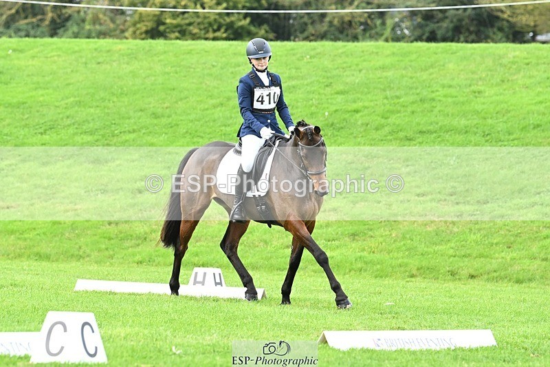 241024-102851-03027 - 410-Mae.Jackson-SWEET.RIOT