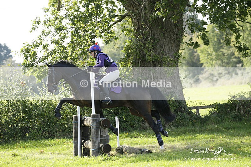  WWHT 171021 3565 - Intermediate Pairs (0.90m)  17/10/21