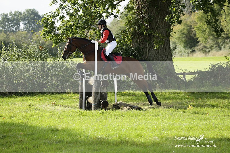  WWHT 171021 3064 - Intermediate (0.90m)  17/10/21