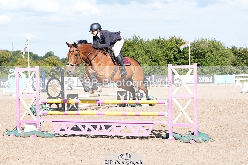 250802-094100-08381 - Cls 19 British Novice and 90cm Open