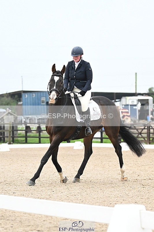 241103-100108-00251 - Intro 3 - 9.40 to 10.40