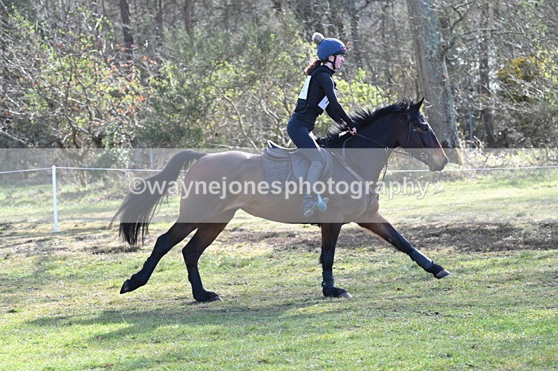 WJ7_0010 - Time 10:13 to 10:38 Times at the Fence