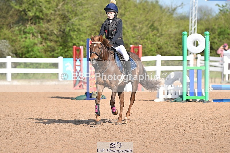 240504A-091205-00023 - Cls 11 Clear Round 50cm