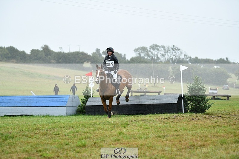 250830-144551-04577 - F-259-Lucy.Strong