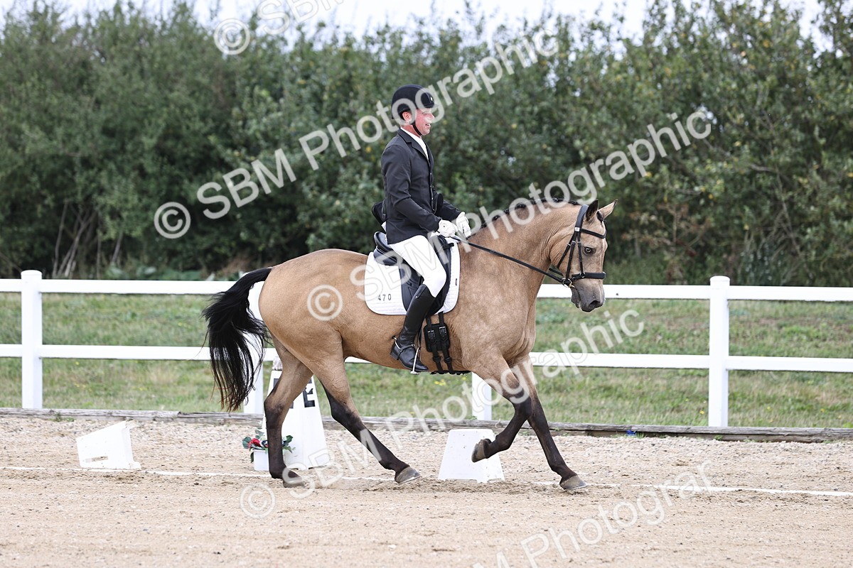 SBM_017462 - Class 14 - Novice 23 - 13.52-14.55