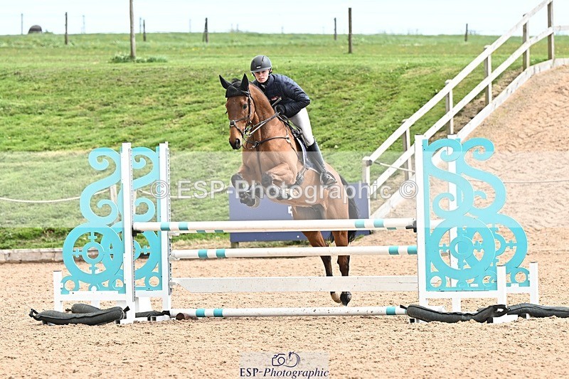 250416-120615-00745 - Cls 3 Snr 1.05m Open