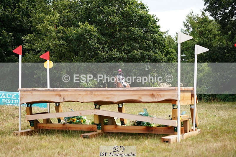 250802A-150706-07195 - F-261-Lizzie.Luxton-ROYAL.POINT.EMBER