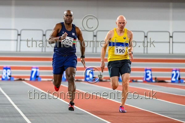 MastRelay26-928987 - Masters Set One