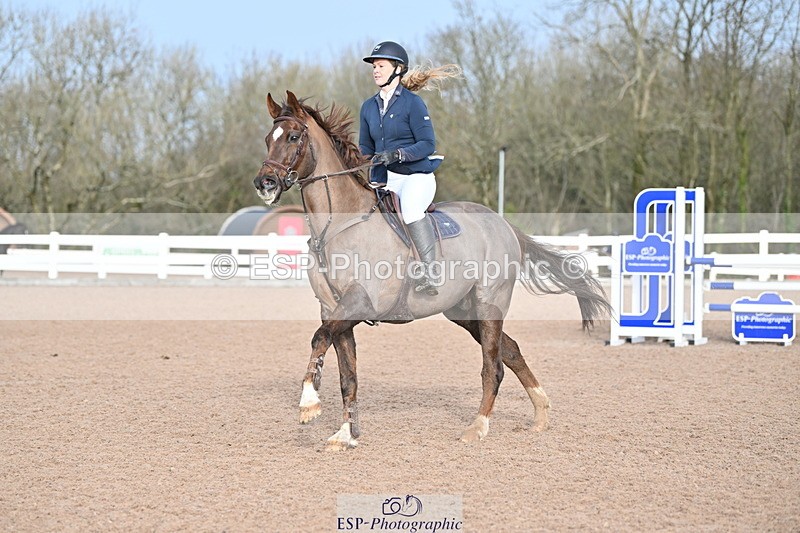 231208A-112707-00477 - Cls 4 Snr 1.05m Open