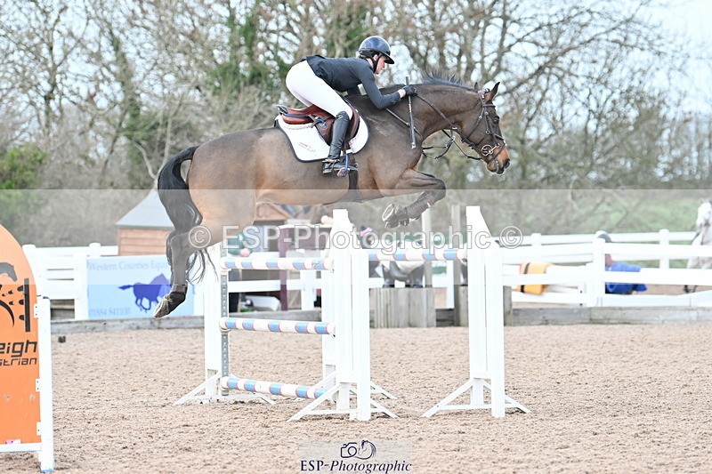 231208A-141808-01072 - Cls 7 National 1.30m & 1.40m