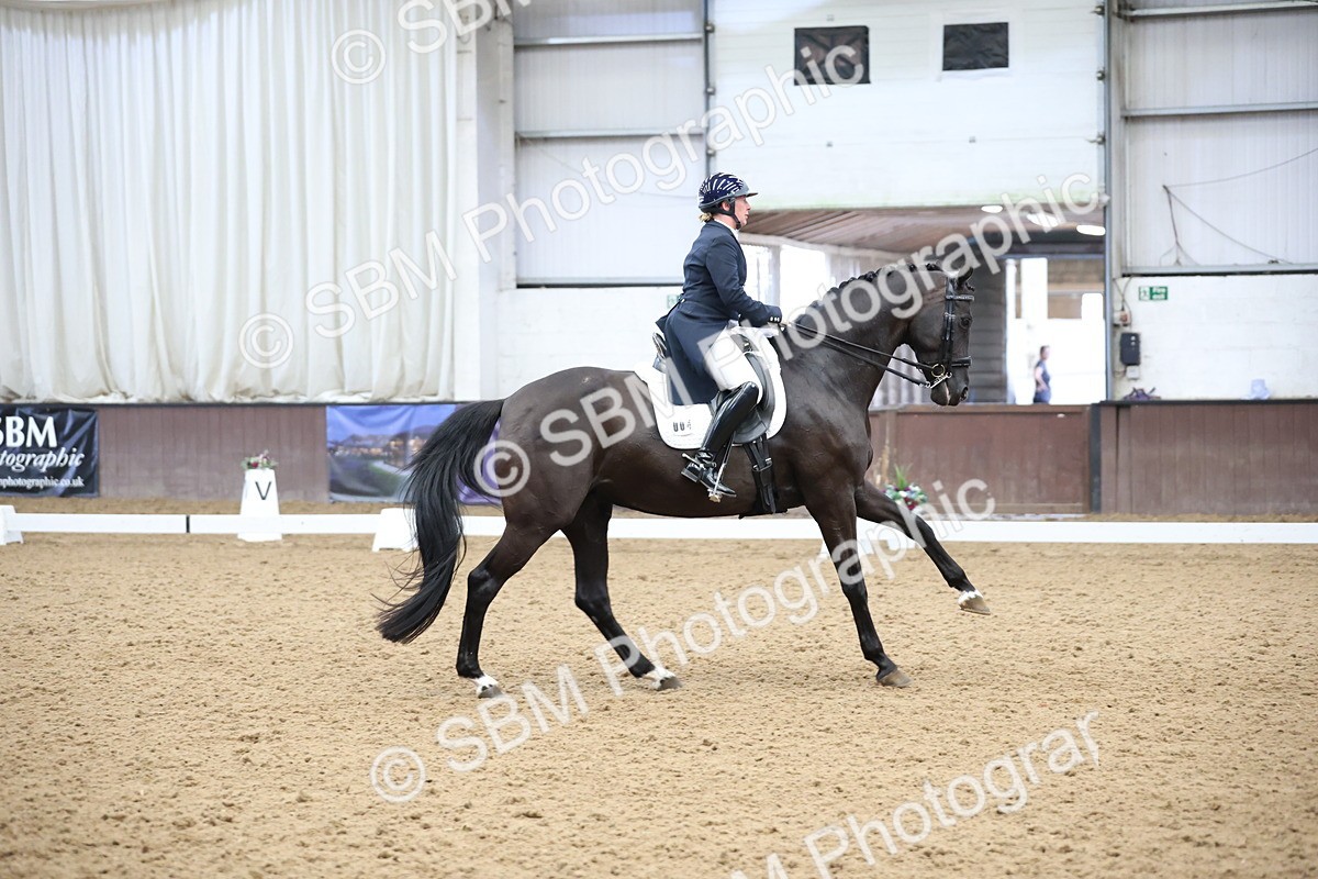 SBM_004792 - Class 9 - FEI Inter 1 Gold - 16.59-17.47