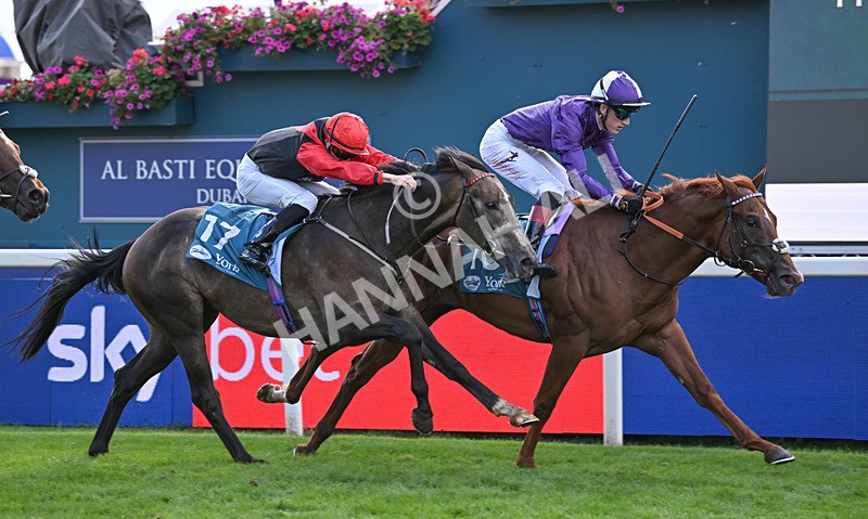 190826-263 Henley On Thames - Race 7 17.20pm Sky Bet Nursery Handicap