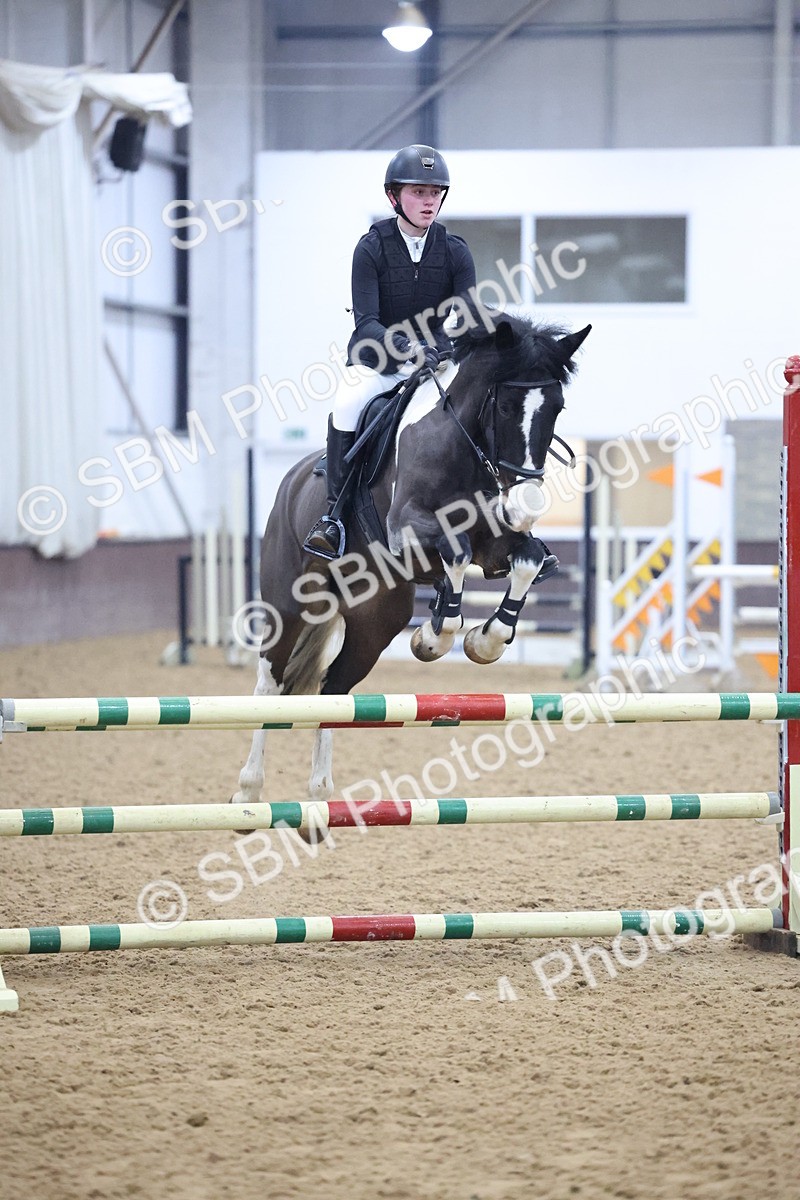 SBM_003274 - Class 11 - Blue Chip Pony Newcomers - 1.00m Open