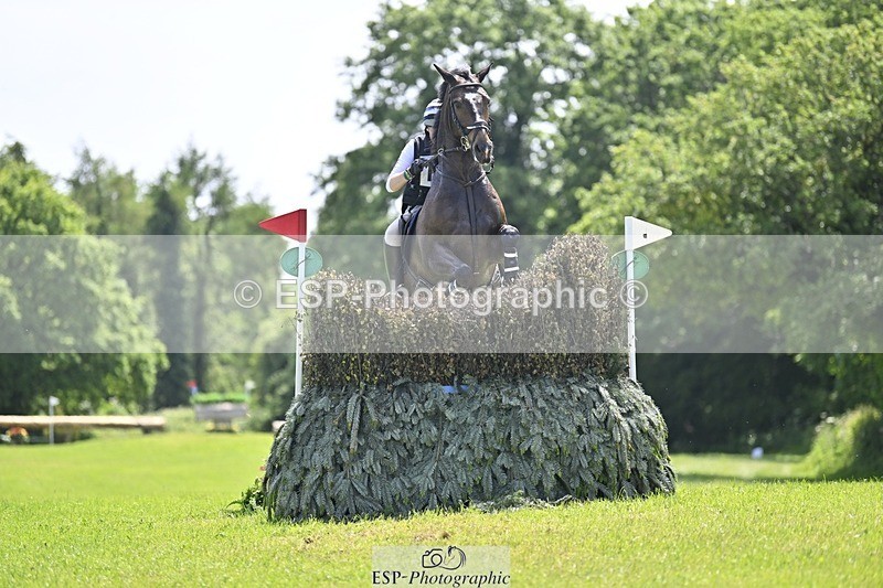 240525-131404-13659 - 113-MONANORE_GOLD-Jemima_Hughes