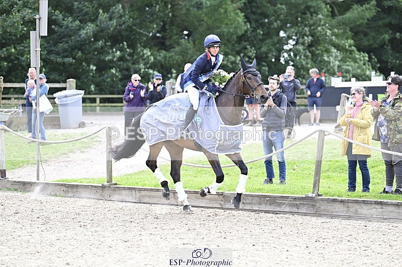 250525A-161553-18596 - Presentations Section C CCI 2 Star Long