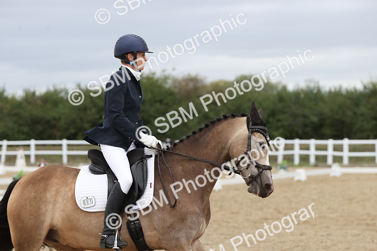 SBM_004253 - Class 9 - Novice 3 Champs