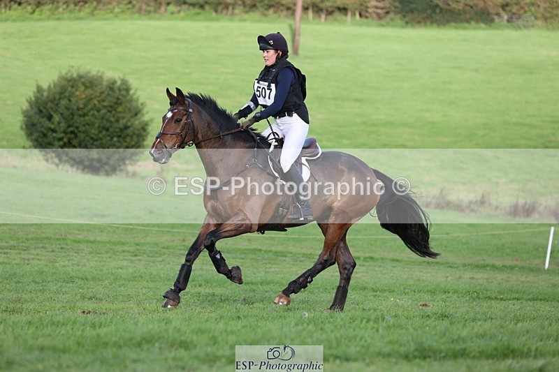 231021-160108-20510 - 507-EDGEDALE.BLUE.LADY-Katie.Lavin-SC+XC