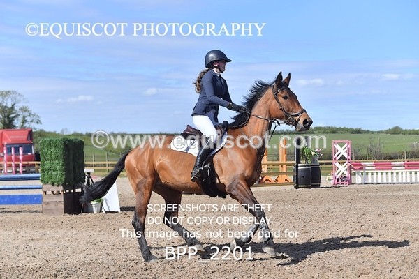 BPP_2201 - CLASS 22 SUN Senior BritiNovice/ 90cm Open