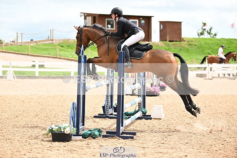 240802A-133000-04607 - Cls 25 1.05m Amateur Qualifier