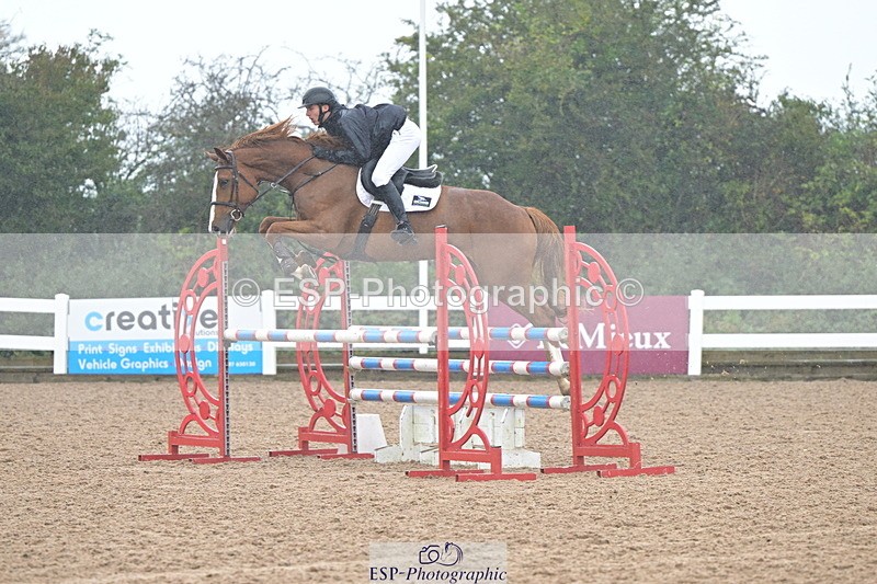 240925A-131159-00786 - Cls 4 Newcomers and 1.10m Open