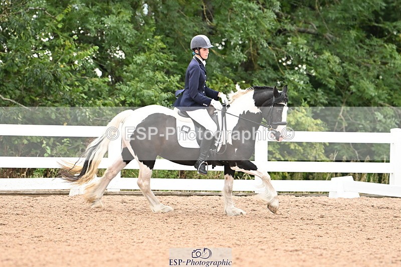240817A-154141-10156 - 278-Chloe.Matravers-Fancy.pants