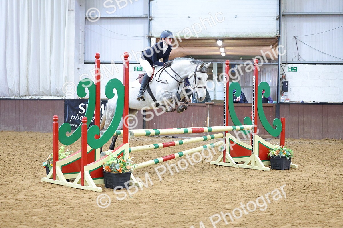 SBM_009547 - Class 20 - Senior British Novice/ 90cm Open - First Round (0.90m)