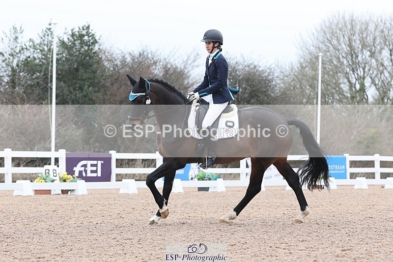 250216-124642-05580 - 249-Alys.Matravers-VORVASHILL.VERTIGO