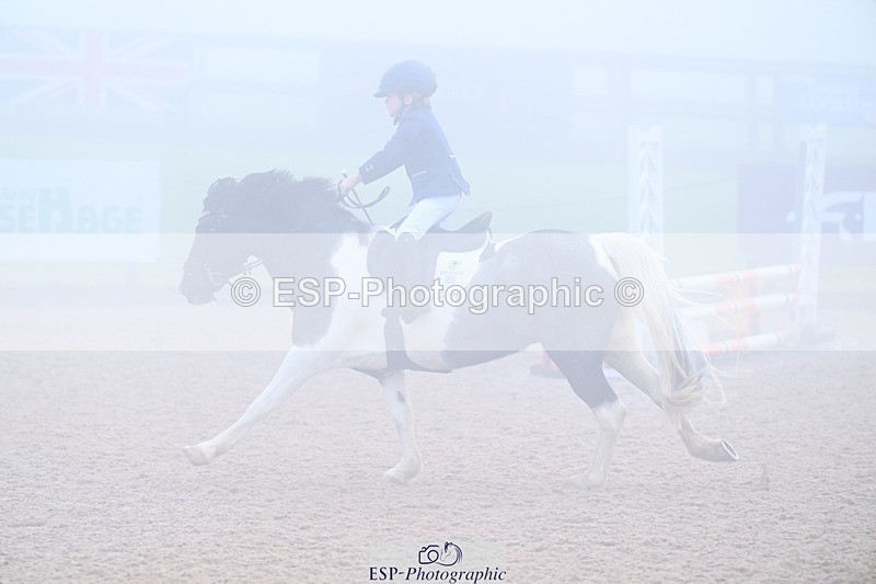 251115-092759-00308 - Cls 19 Clear Round 40cm