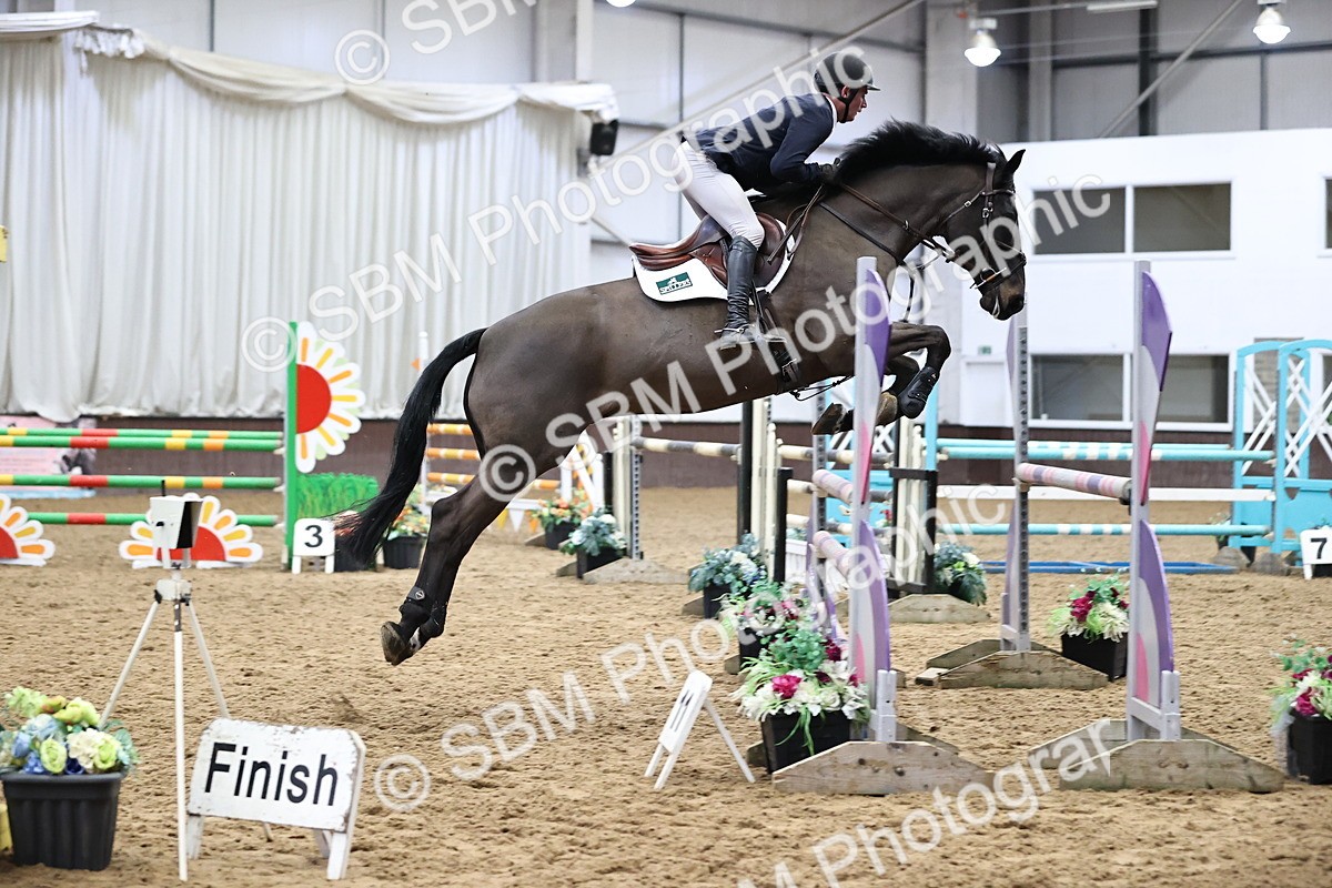 SBM_001775 - Class 4 - Senior Newcomers - 1.10m Open