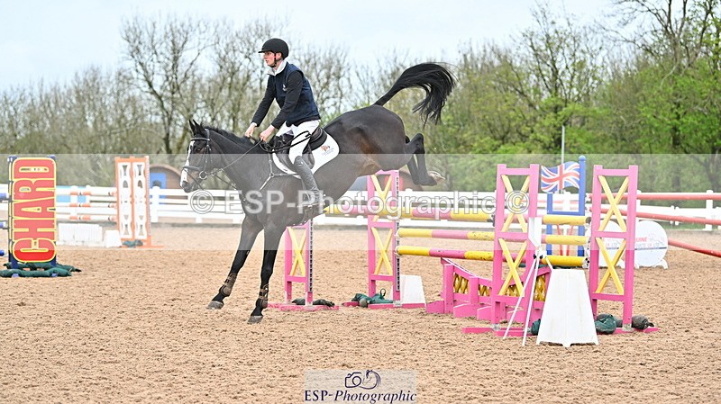 240501A-134905-00862 - Cls 8 Snr Foxhunter and 1.20m Open