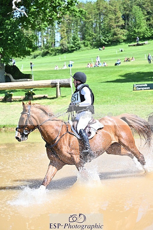 240525-113524-12770 - 357-OUGHTERARD_QUALITY-John_Westmore