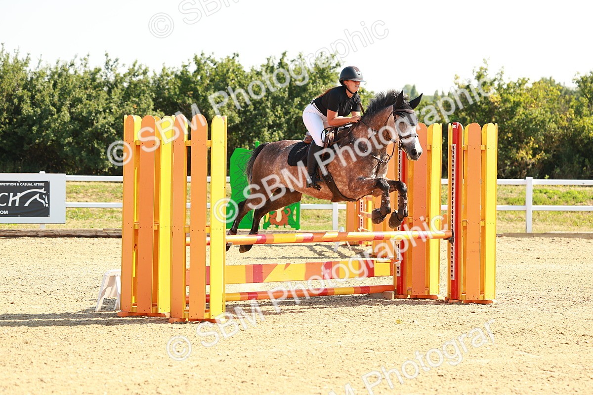 1I0A0108 - Class 1 - Clear Round