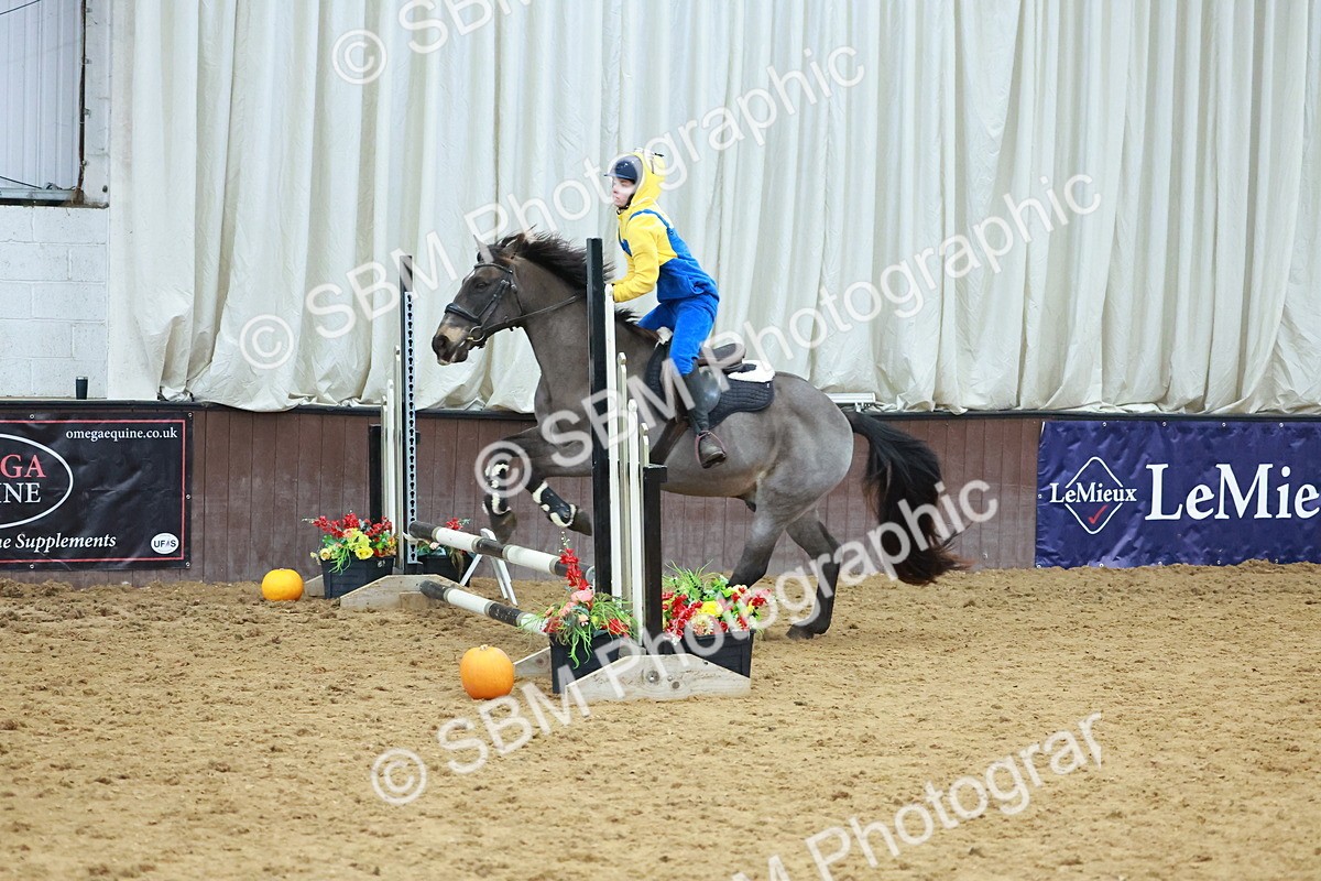 SBM_002886 - Class 4 - Pairs