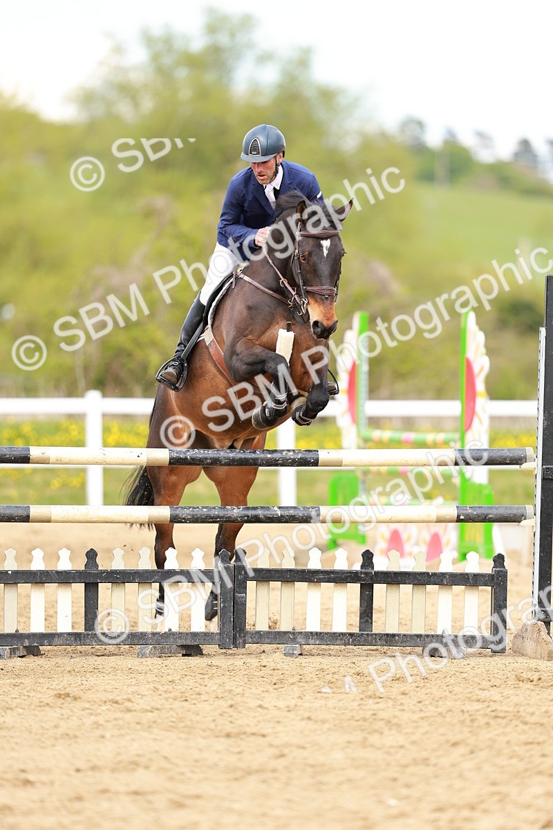 SBM_002272 - Class 4 - Senior Newcomers - 1.10m